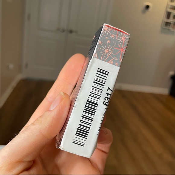 BNIB Benefit Gimme Brow+ - Picture 2 of 10